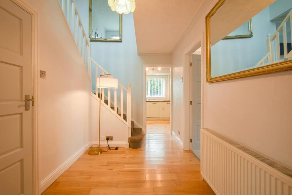 Luxurious & Tranquil Riverside Getaway Great Harwood Exterior foto